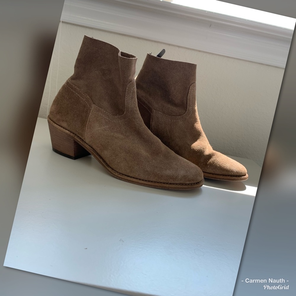 Final $ Elyse Walker Suede Ankle Booties - size 7